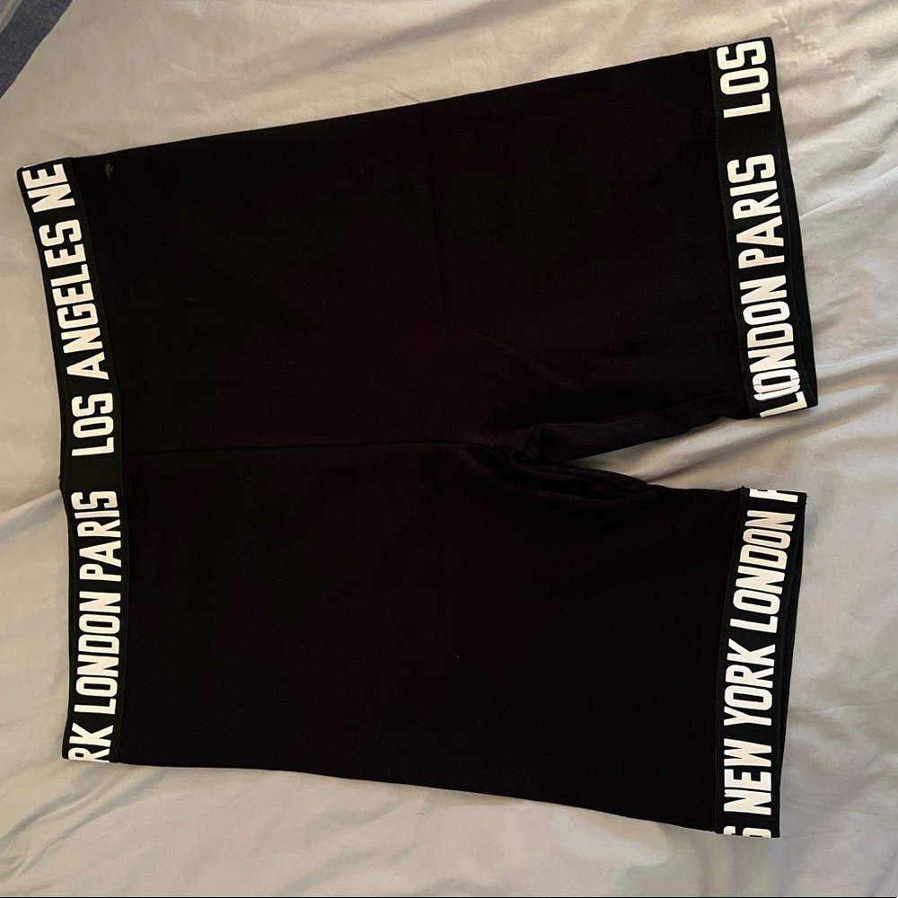 NWT F21 city graphic biker shorts | Size XL - Picture 7 of 9